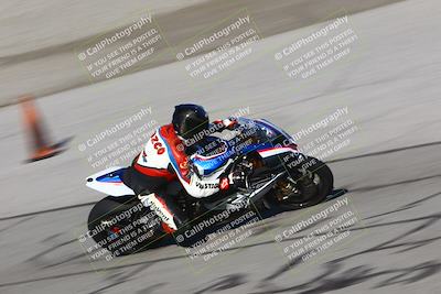 media/Jan-21-2023-Fastrack Riders (Sat) [[fcf3f88a30]]/Level 4/Session 2 Nascar 1/